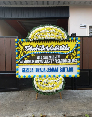 Papan Bunga Duka di Lembah Seulawah